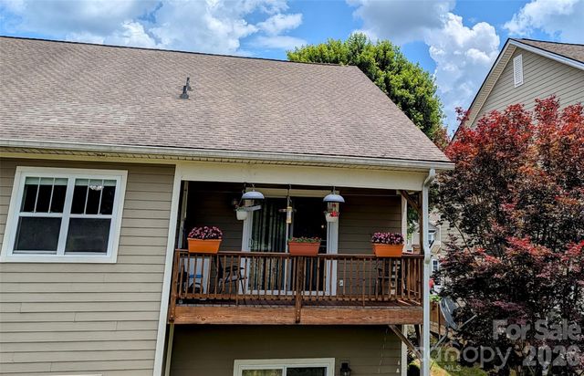 65 Foxden Drive 201, Fletcher, NC 28732