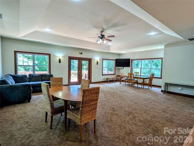 65 Foxden Drive 201, Fletcher, NC 28732