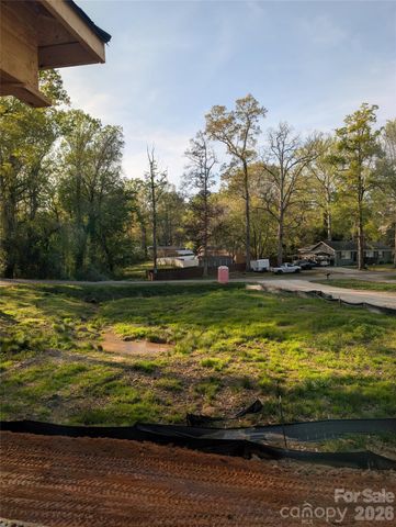 323 Oak Street, York, SC 29745