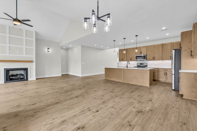 3360 Marrast Dr, Clarksville, TN 37043