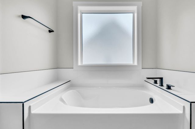 3360 Marrast Dr, Clarksville, TN 37043