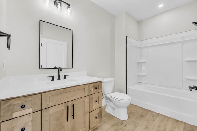 3360 Marrast Dr, Clarksville, TN 37043