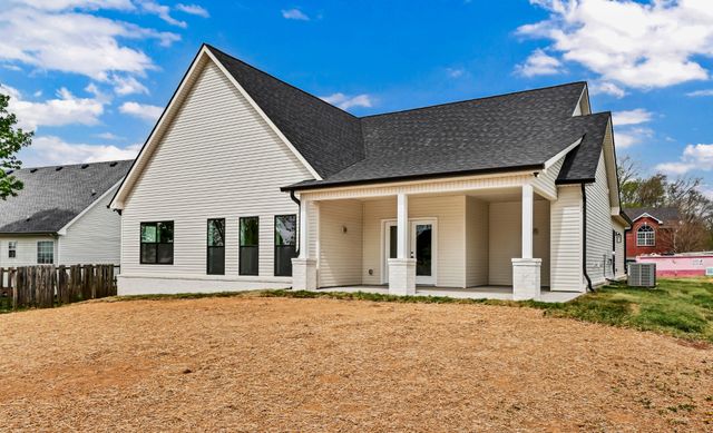 3360 Marrast Dr, Clarksville, TN 37043