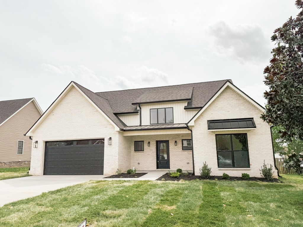 3360 Marrast Dr, Clarksville, TN 37043