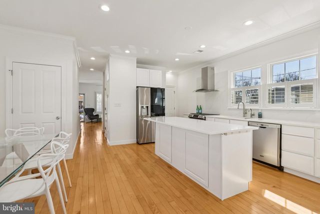 228 S MAIN ST, Pennington, NJ 08534