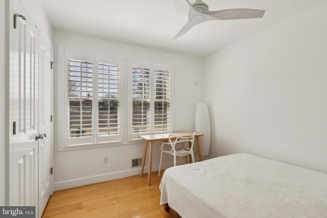 228 S MAIN ST, Pennington, NJ 08534