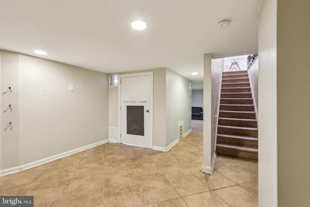 228 S MAIN ST, Pennington, NJ 08534