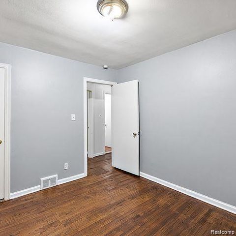 19405 Pierson Street, Detroit, MI 48219
