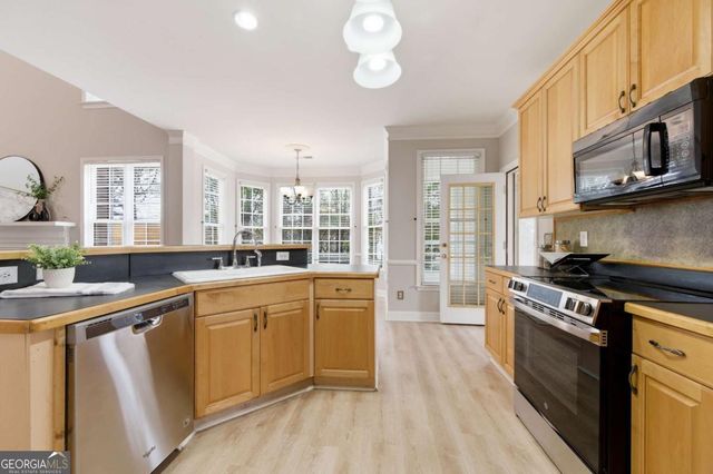 5465 Vinings Lake Way SW, Mableton, GA 30126