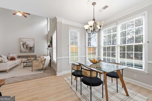 5465 Vinings Lake Way SW, Mableton, GA 30126