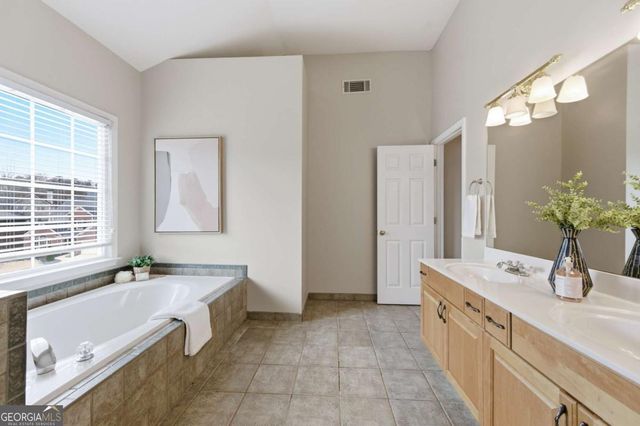 5465 Vinings Lake Way SW, Mableton, GA 30126