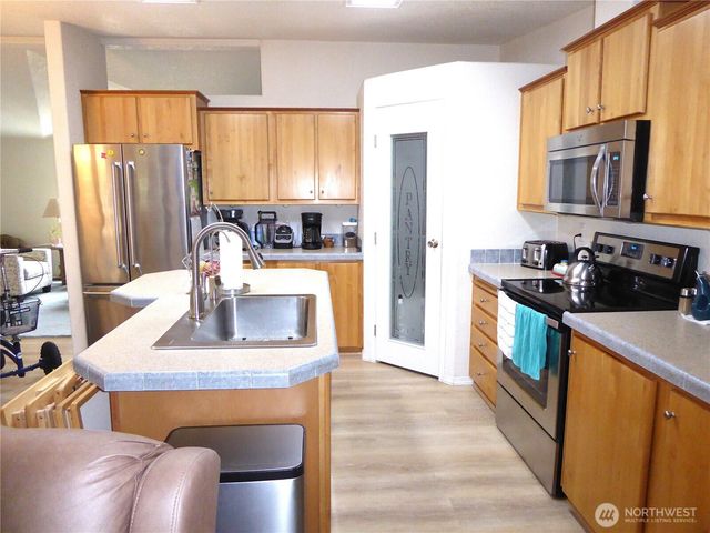 1711 S Delores Place, Port Angeles, WA 98363