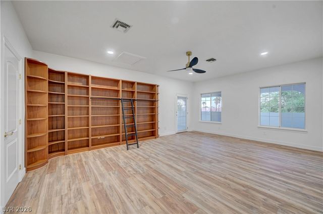 3220 Red Scott Circle, Las Vegas, NV 89117