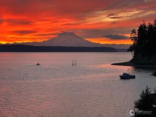 9348 Lohrer Lane NE, Olympia, WA 98516