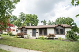 1525 Lenox Road, Grand Rapids, MI 49506