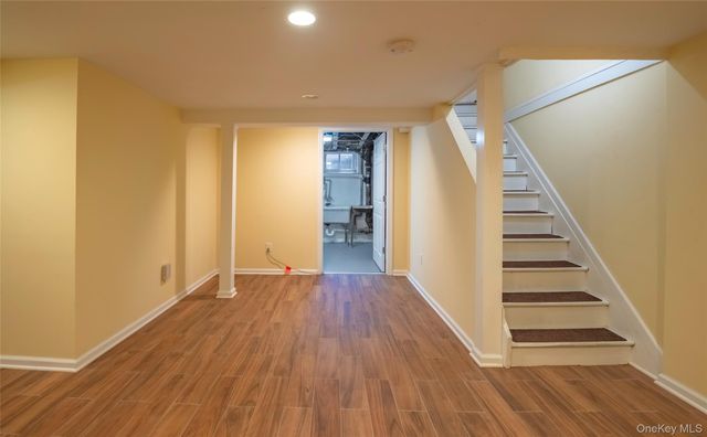 172 Hillside Avenue, Manhasset, NY 11030