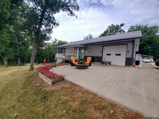 28148 Commanche Trail, Canton, MO 63435