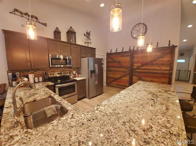 28148 Commanche Trail, Canton, MO 63435