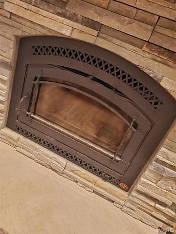 28148 Commanche Trail, Canton, MO 63435