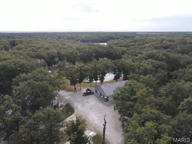 28148 Commanche Trail, Canton, MO 63435