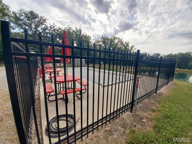 28148 Commanche Trail, Canton, MO 63435