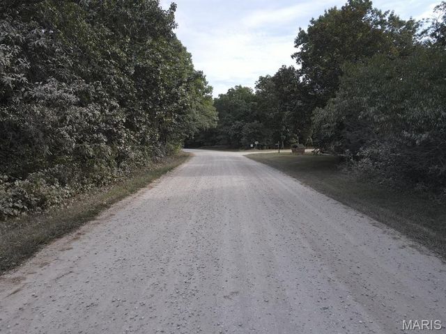 28148 Commanche Trail, Canton, MO 63435