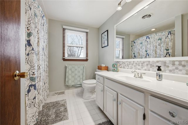 35 Forbes Court, North Tonawanda, NY 14120