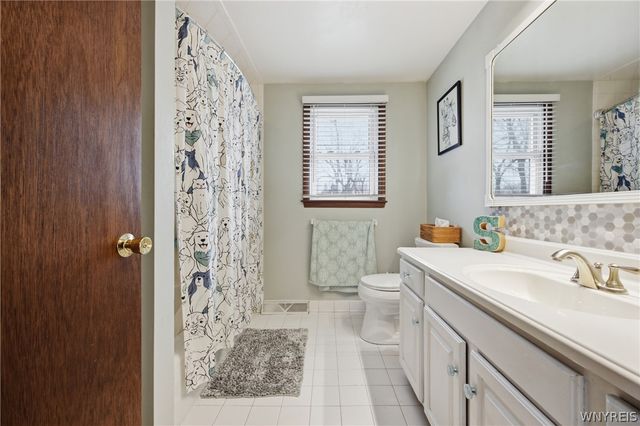 35 Forbes Court, North Tonawanda, NY 14120