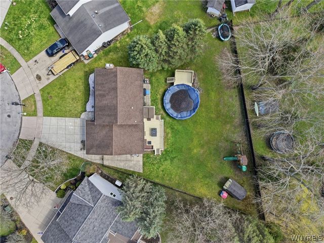 35 Forbes Court, North Tonawanda, NY 14120