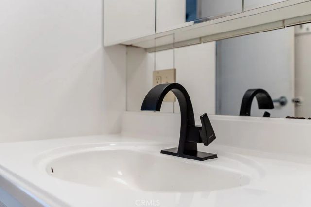 1300 W Menlo 155, Hemet, CA 92543