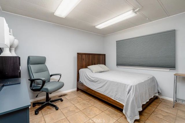 1300 W Menlo 155, Hemet, CA 92543