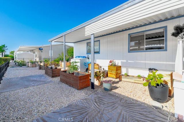 1300 W Menlo 155, Hemet, CA 92543