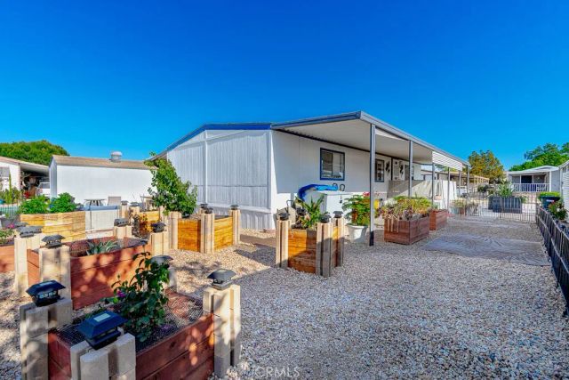 1300 W Menlo 155, Hemet, CA 92543