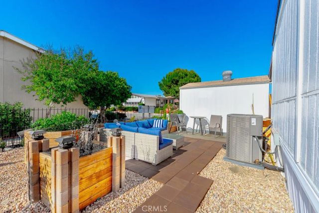 1300 W Menlo 155, Hemet, CA 92543