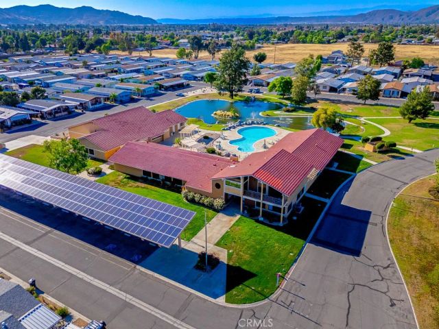 1300 W Menlo 155, Hemet, CA 92543