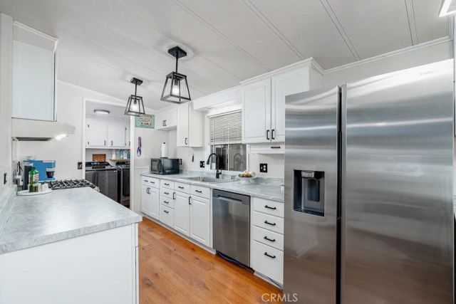 1300 W Menlo 155, Hemet, CA 92543