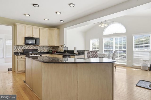 183 PEBBLE BEACH, Charles Town, WV 25414