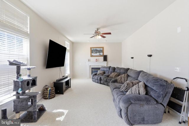 183 PEBBLE BEACH, Charles Town, WV 25414