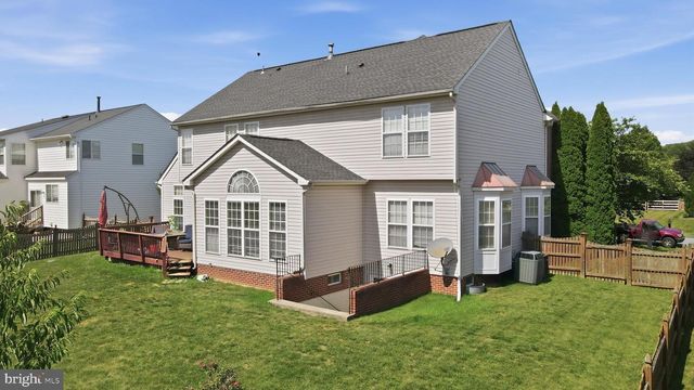 183 PEBBLE BEACH, Charles Town, WV 25414