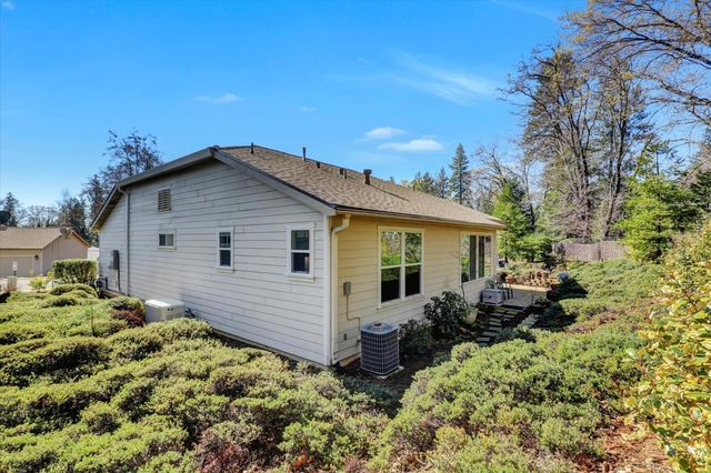 120 Starling Cir, Grass Valley, CA 95945