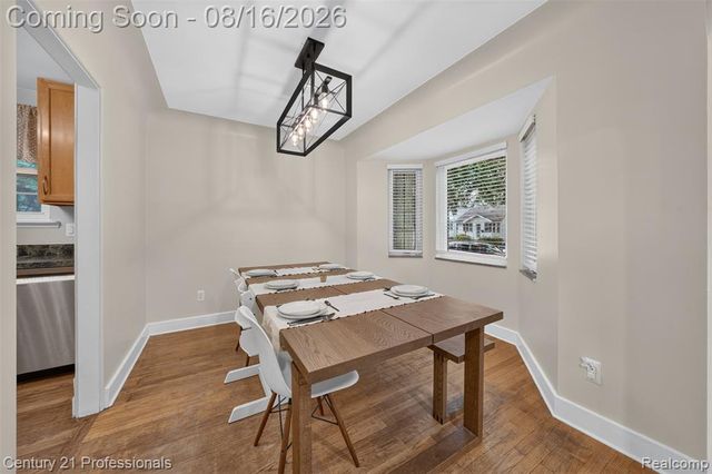 310 W Chesterfield Street, Ferndale, MI 48220