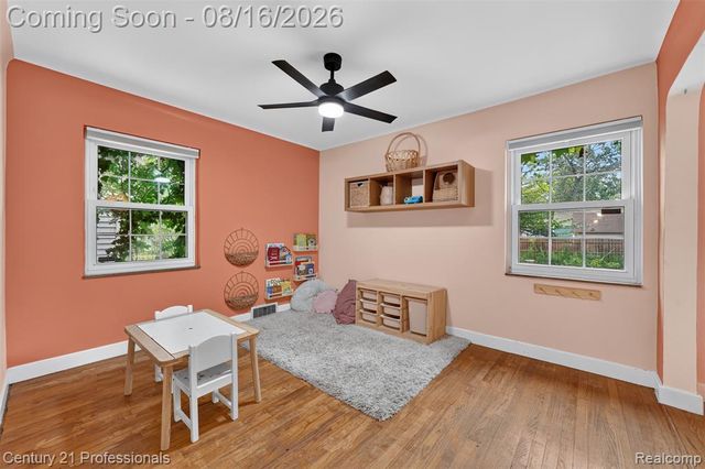 310 W Chesterfield Street, Ferndale, MI 48220