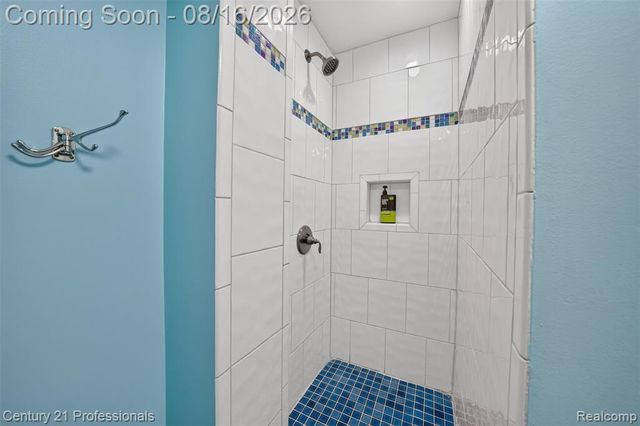 310 W Chesterfield Street, Ferndale, MI 48220