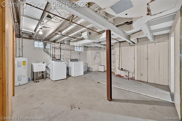 310 W Chesterfield Street, Ferndale, MI 48220