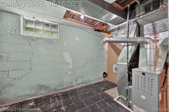 310 W Chesterfield Street, Ferndale, MI 48220