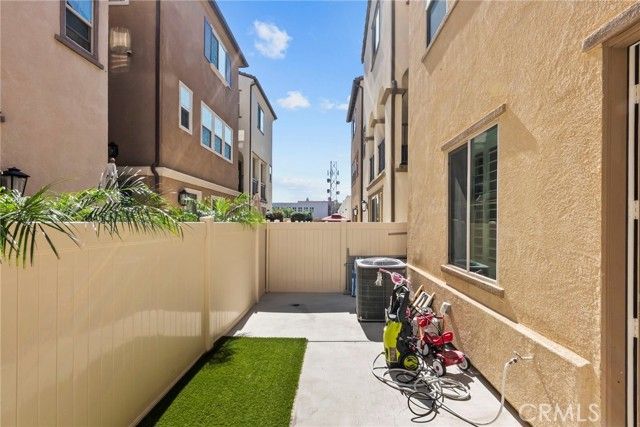 11226 N Alta, San Fernando, CA 91345