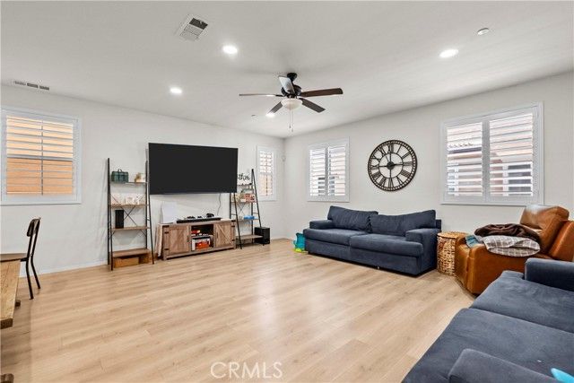 11226 N Alta, San Fernando, CA 91345