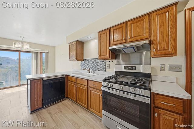 46439 Greenbriar Drive, Chesterfield, MI 48051