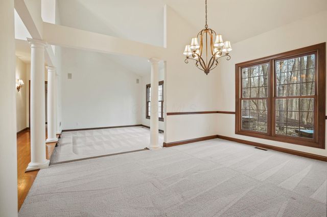 450 Shale Ridge Court, Powell, OH 43065