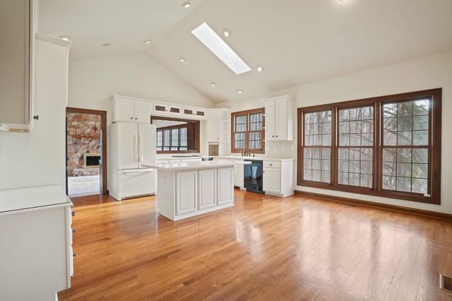 450 Shale Ridge Court, Powell, OH 43065